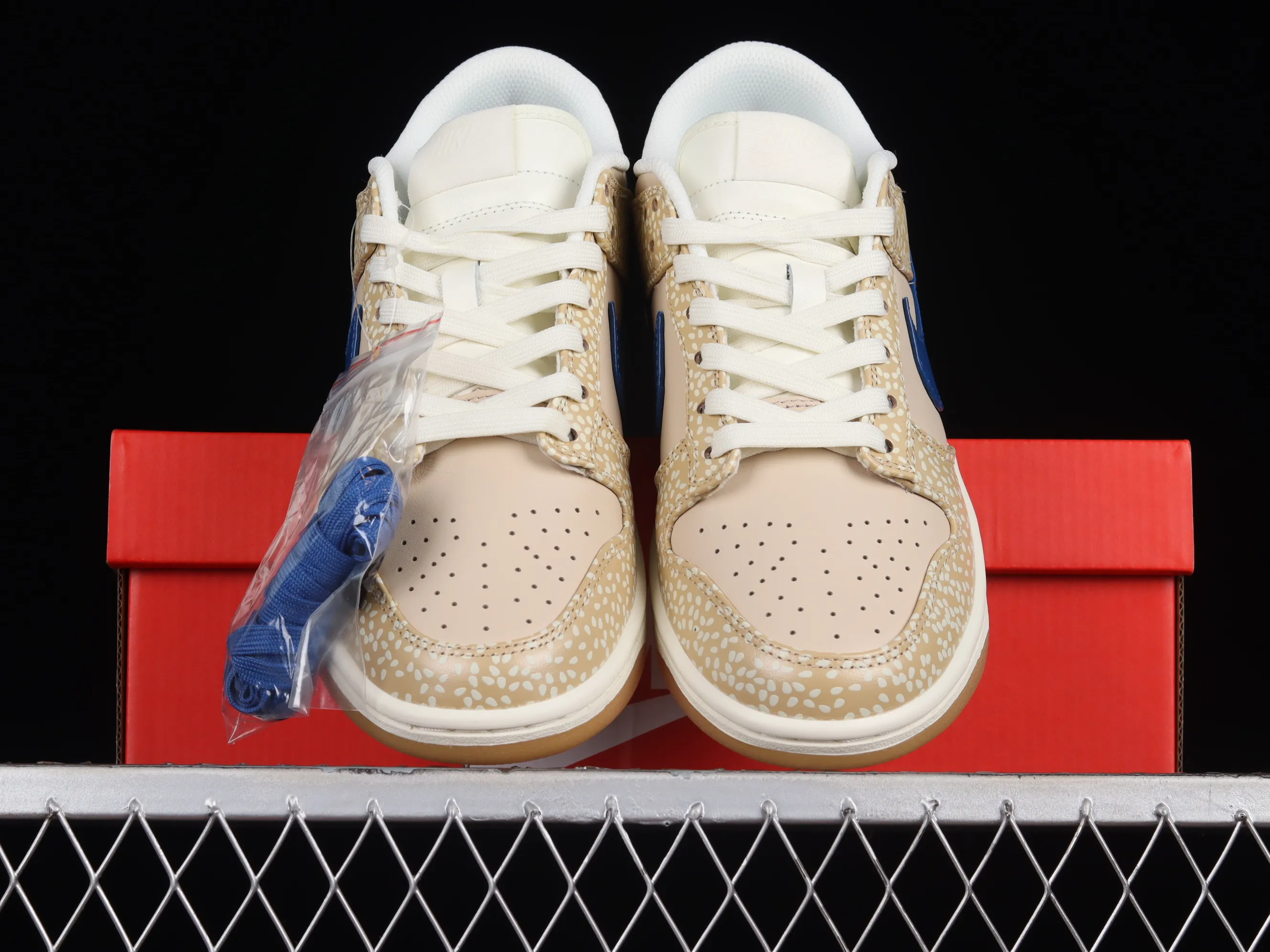 All categories Nk SB Dunk Series Nk SB Dunk Low low-top sneakers Pure original version Nk SB Dunk Low "Sesame" light brown sesame color SB low-top sports and leisure sneakers DZ4853-200